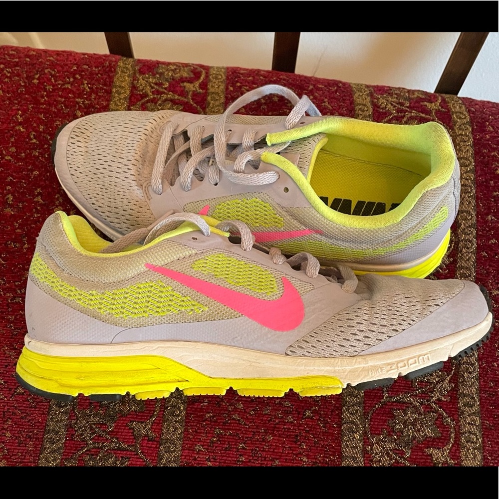 Nike Zoom Fly 2 Sneakers